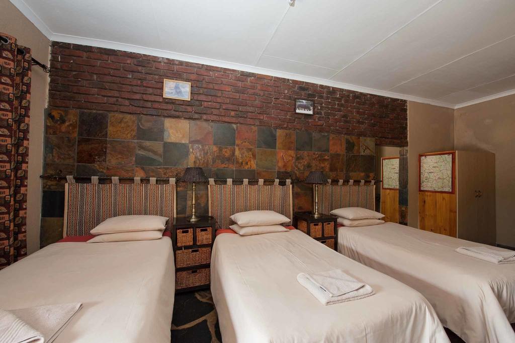 Ingwe Guesthouse Mbombela Exterior foto