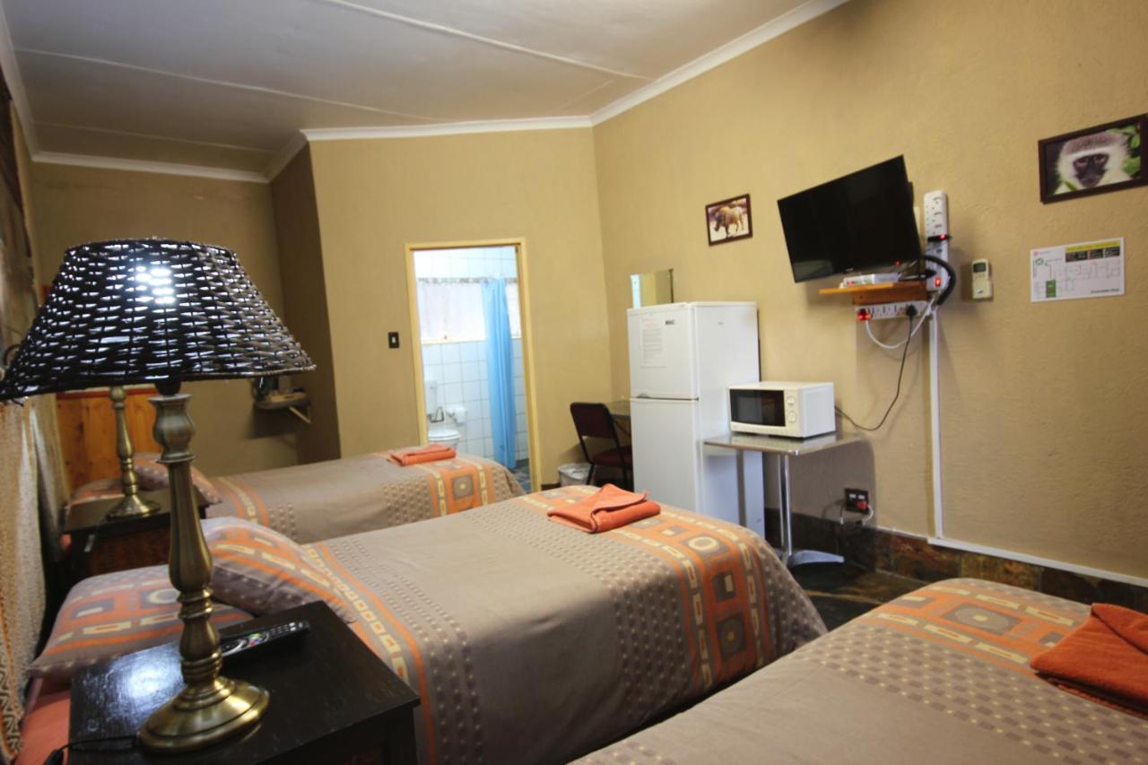 Ingwe Guesthouse Mbombela Exterior foto