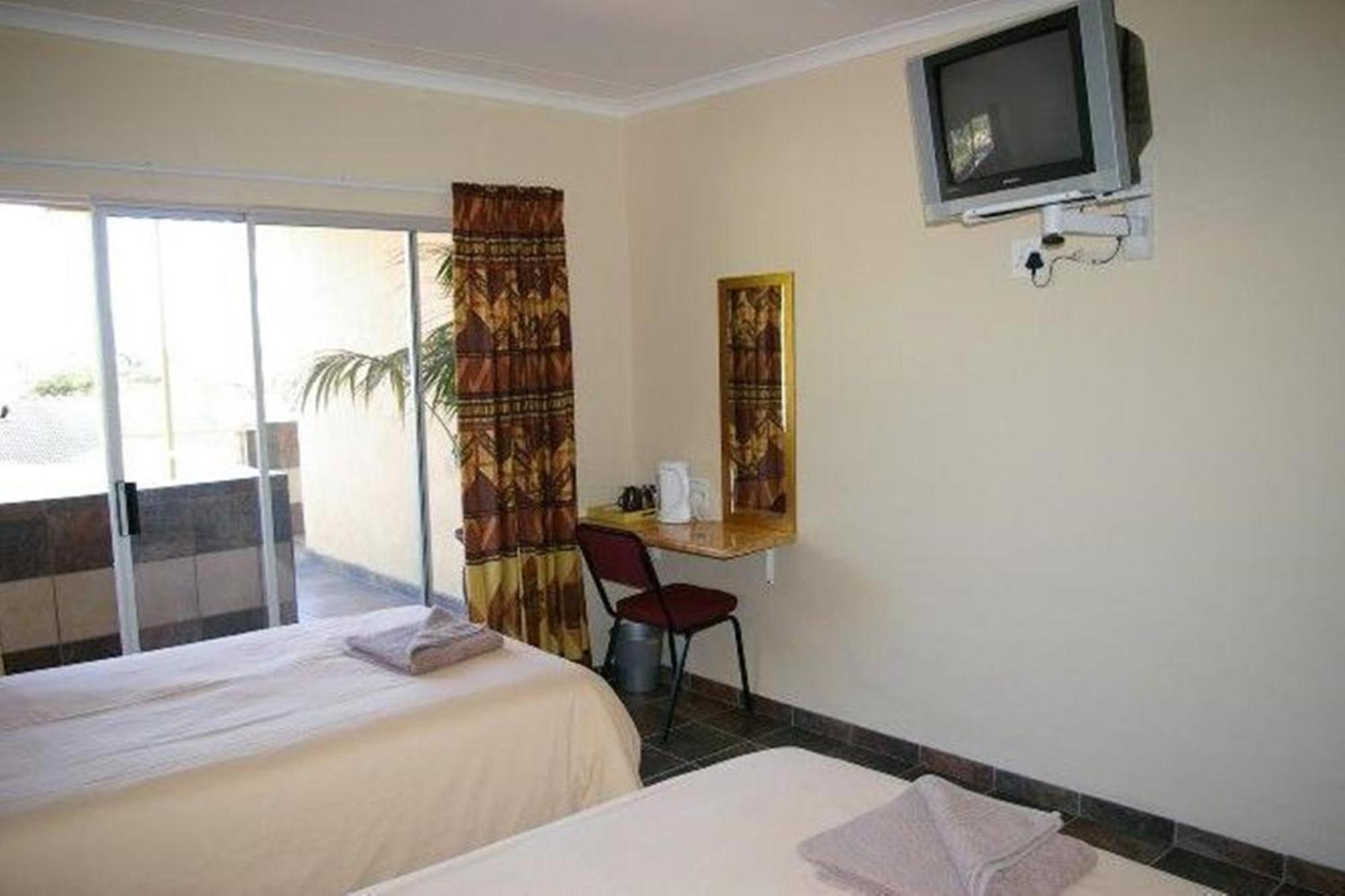 Ingwe Guesthouse Mbombela Exterior foto
